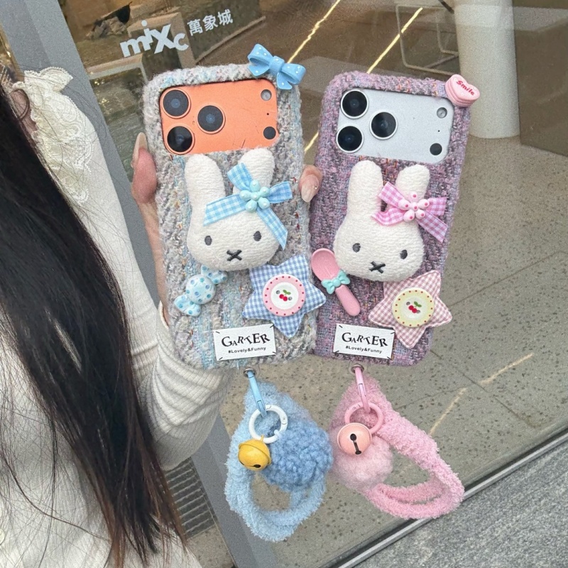 Cute Cartoon Wrist Strap Silicone Case - ﻿ Custodia per telefono Fashion Ins