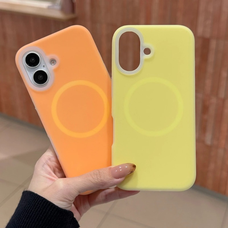 Cover in Silicone Liquido Effe - Liquid Silicone Magnetic Phone Case recensione e prezzo