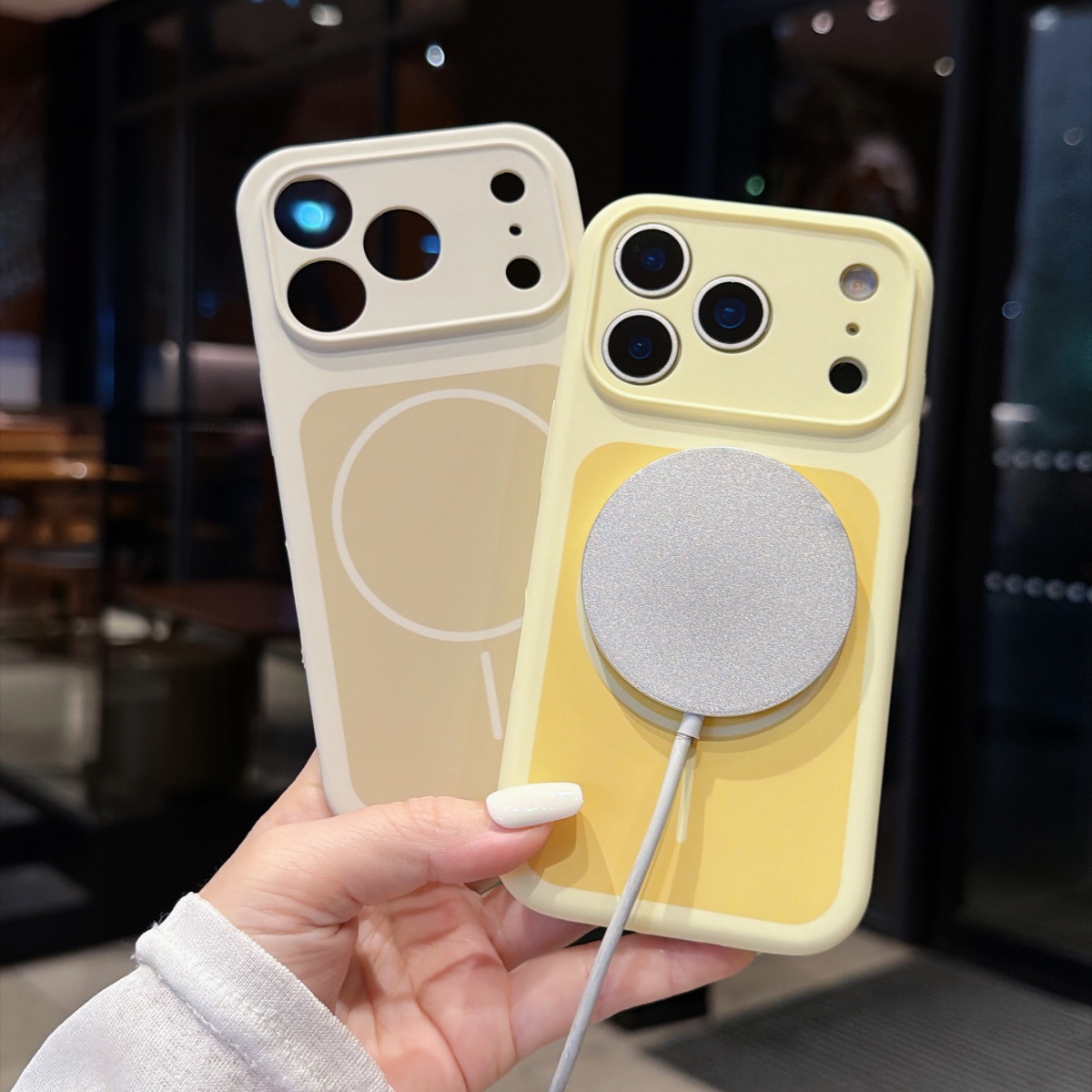 Nuova Custodia Ufficiale in Si - Liquid Silicone Magnetic Phone Case recensione e prezzo