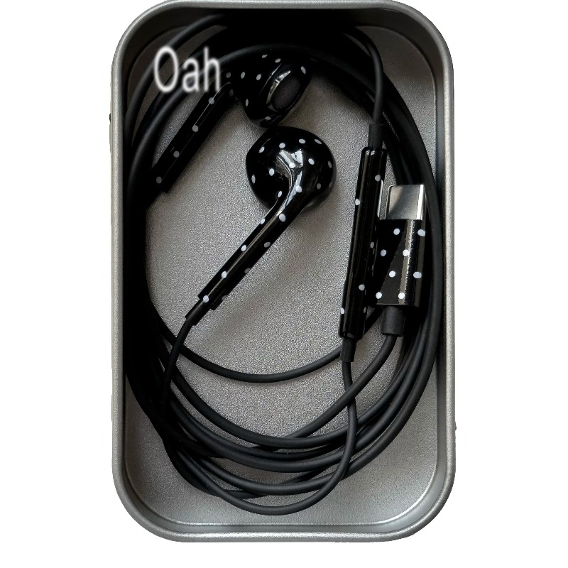 Auricolari Cablati Oah Polka D - Earphones recensione e prezzo